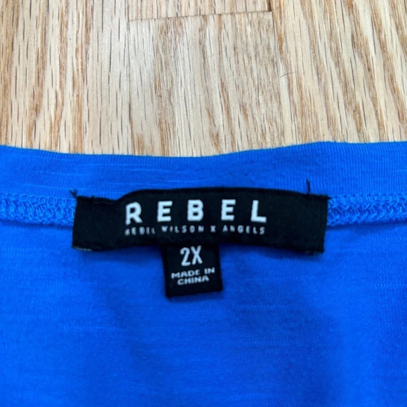 Rebel by Rebel Wilson X Angels | Long Sleeve Blue Tee Size 2X - Picture 4 of 7
